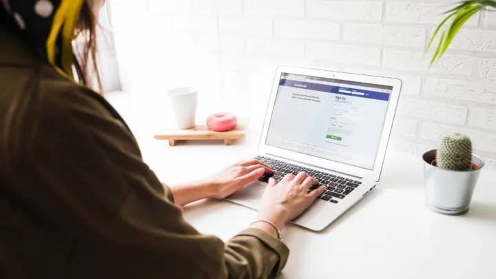 Sử dụng Facebook cho doanh nghiệp: Tối ưu hóa hiệu quả kinh doanh trực tuyến và nâng cao uy tín 5 5 2